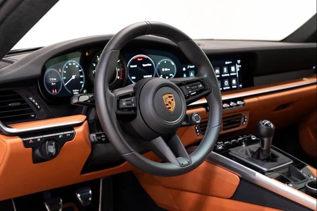 Photo of 2023 Sport Grey Metallic Porsche 911