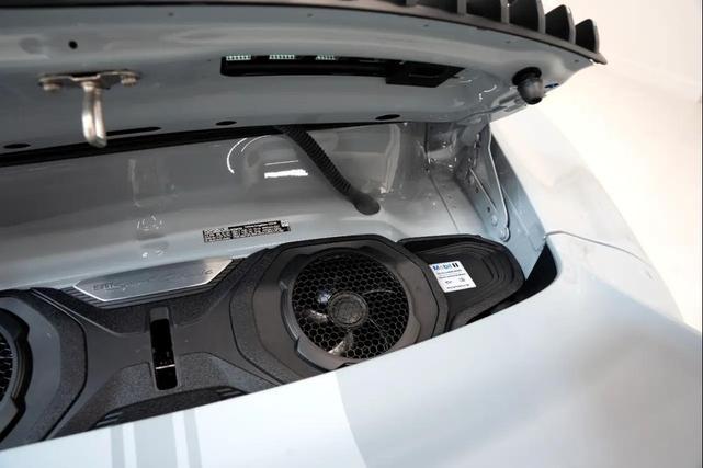 Photo of 2023 Sport Grey Metallic Porsche 911