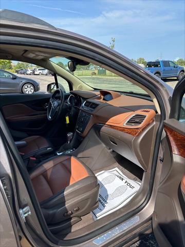 Photo of 2014 Cocoa Silver Metallic Buick Encore
