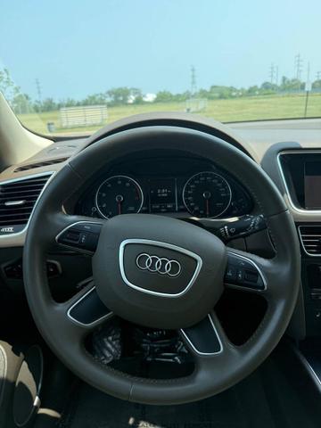 Photo of 2016 Brilliant Black Audi Q5