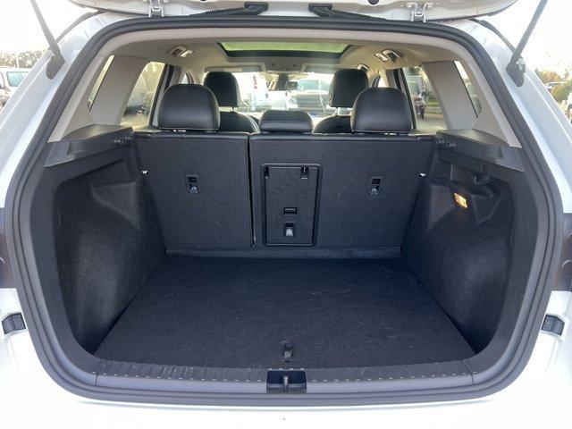 Photo of 2023 Pure White Volkswagen Taos