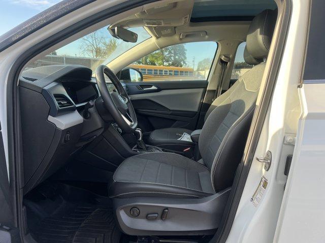 Photo of 2023 Pure White Volkswagen Taos