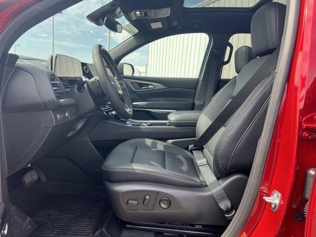 Photo of 2025 Radiant Red Chevrolet Traverse