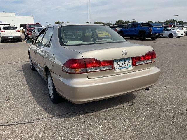 Photo of 2002 Naples Gold Metallic Honda Accord