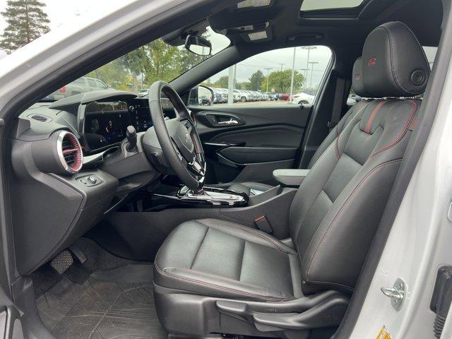 Photo of 2024 Summit White Chevrolet Trax