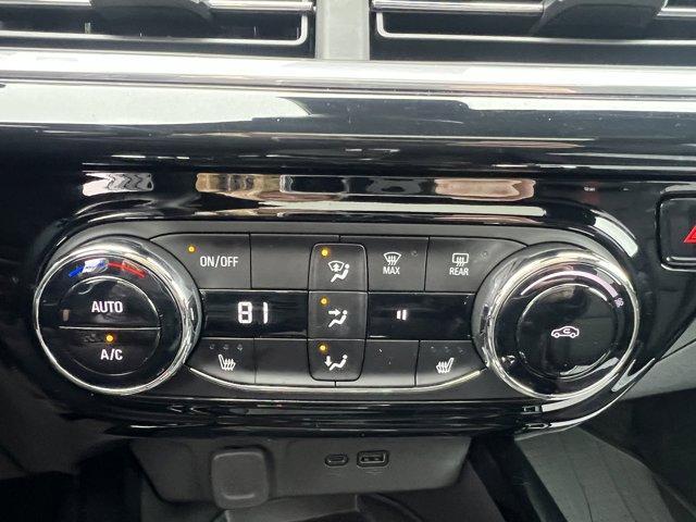 Photo of 2024 Summit White Chevrolet Trax