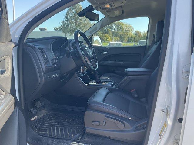 Photo of 2018 Summit White GMC Canyon