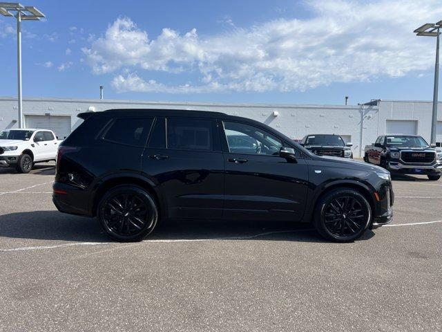 Photo of 2021 Stellar Black Metallic Cadillac XT6