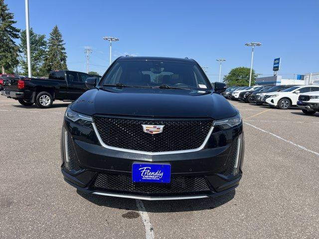 Photo of 2021 Stellar Black Metallic Cadillac XT6