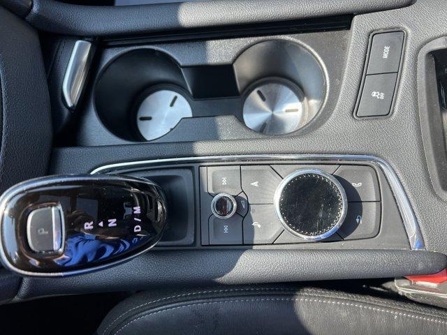 Photo of 2021 Stellar Black Metallic Cadillac XT6