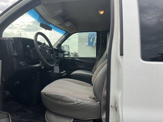 Photo of 2011 Summit White Chevrolet Express 1500