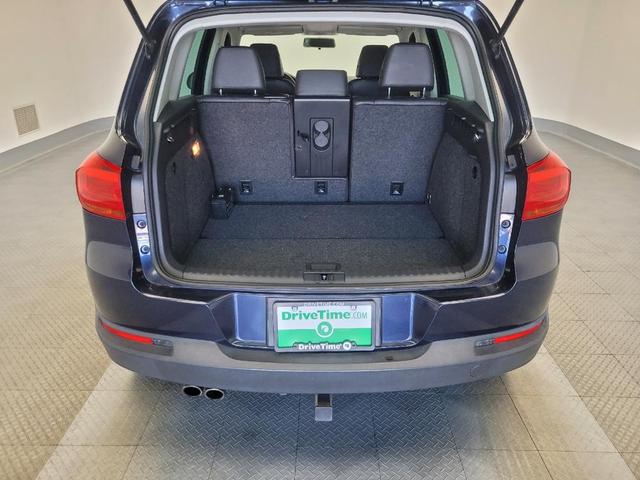 Photo of 2014 Night Blue Metallic Volkswagen Tiguan