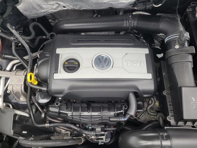 Photo of 2014 Night Blue Metallic Volkswagen Tiguan
