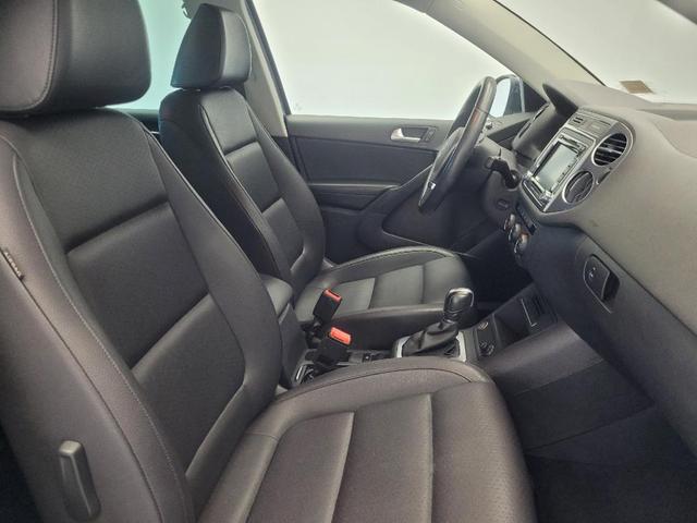 Photo of 2014 Night Blue Metallic Volkswagen Tiguan