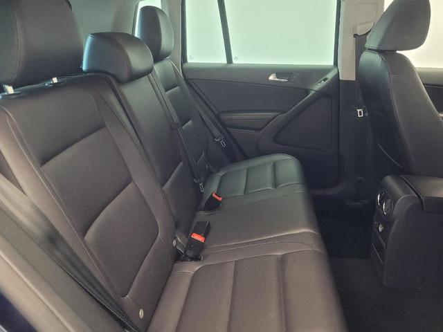 Photo of 2014 Night Blue Metallic Volkswagen Tiguan