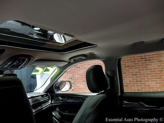 Photo of 2022 Bright White Clearcoat Jeep Grand Cherokee L