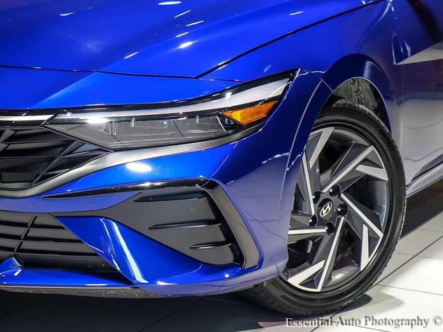 Photo of 2025 Intense Blue Hyundai ELANTRA