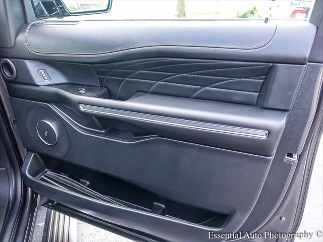 Photo of 2021 Magnetic Metallic Ford Expedition