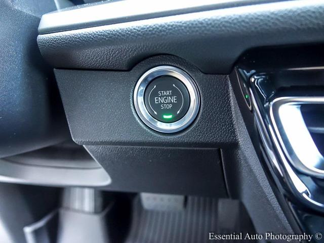 Photo of 2026 Summit White Chevrolet Traverse