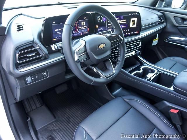 Photo of 2026 Summit White Chevrolet Traverse