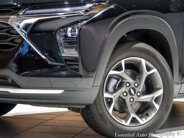 Photo of 2025 Mosaic Black Metallic Chevrolet Trax
