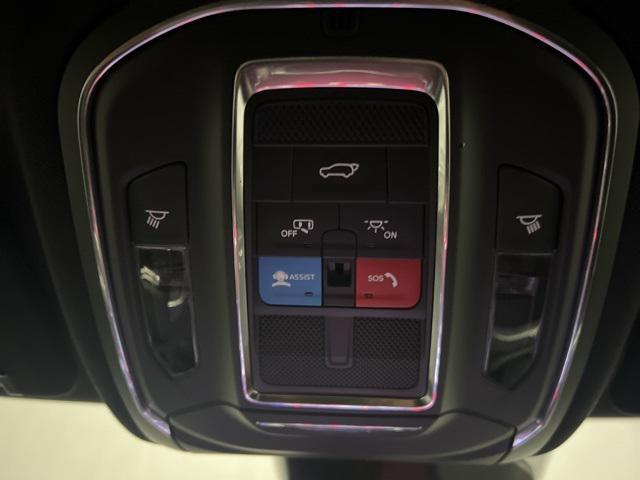 Photo of 2022 Bright White Clearcoat Jeep Grand Cherokee 4xe