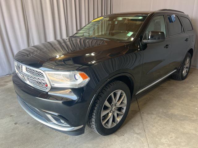 Photo of 2020 DB Black Crystal Clearcoat Dodge Durango