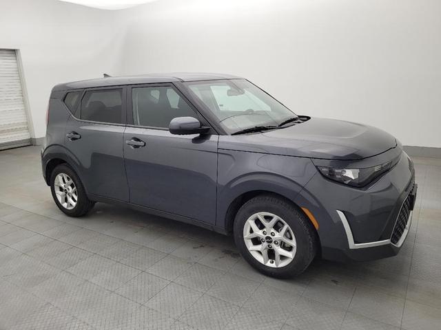 Photo of 2023 Gray Kia Soul