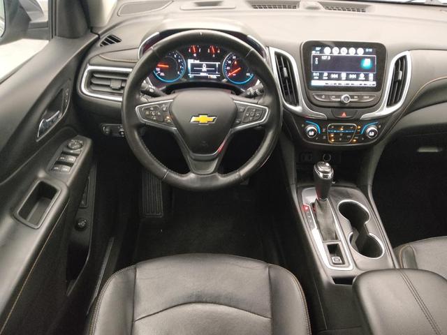 Photo of 2018 Silver Ice Metallic Chevrolet Equinox