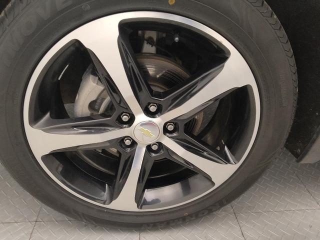 Photo of 2018 Silver Ice Metallic Chevrolet Equinox