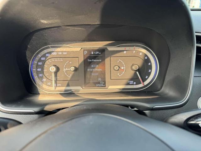 Photo of 2024 White Pearl Hyundai TUCSON
