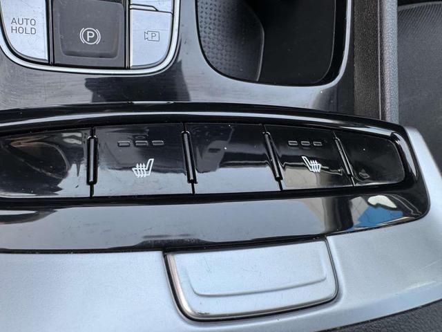 Photo of 2024 White Pearl Hyundai TUCSON