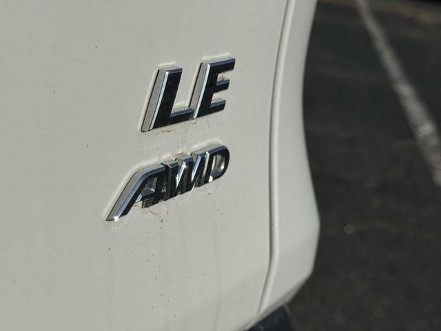 Photo of 2022 White Toyota RAV4