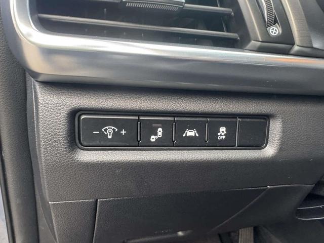 Photo of 2022 Everlasting Silver Kia Telluride