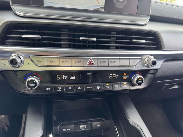 Photo of 2022 Everlasting Silver Kia Telluride