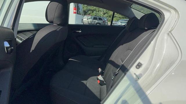 Photo of 2016 Clear White Kia Forte