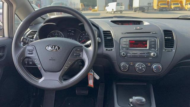 Photo of 2016 Clear White Kia Forte