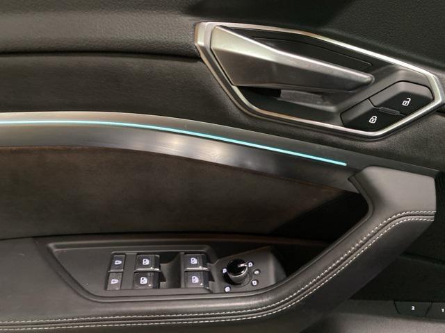 Photo of 2021 Black Metallic Audi e-tron Sportback
