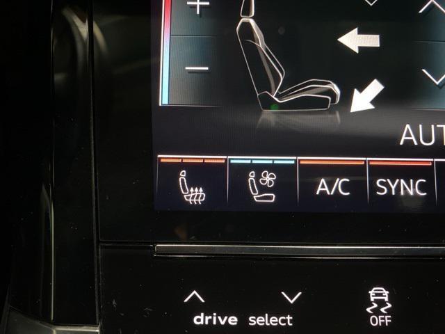 Photo of 2021 Black Metallic Audi e-tron Sportback