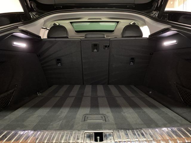 Photo of 2021 Black Metallic Audi e-tron Sportback