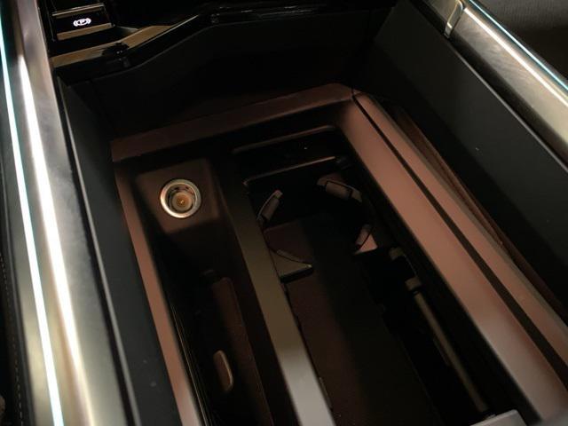 Photo of 2021 Black Metallic Audi e-tron Sportback