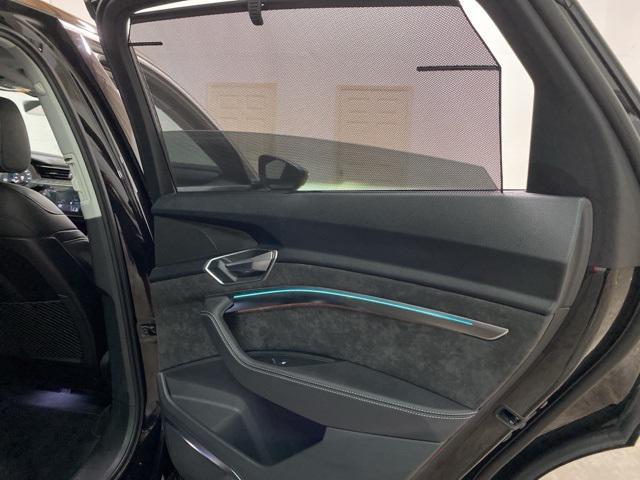 Photo of 2021 Black Metallic Audi e-tron Sportback