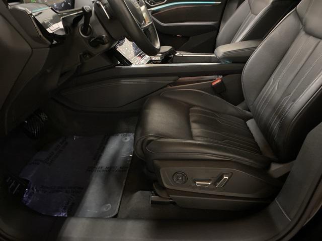 Photo of 2021 Black Metallic Audi e-tron Sportback