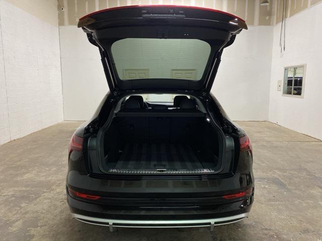 Photo of 2021 Black Metallic Audi e-tron Sportback