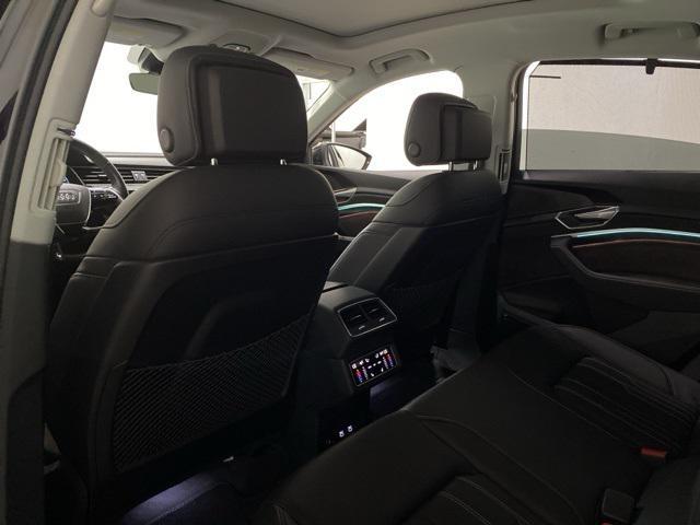 Photo of 2021 Black Metallic Audi e-tron Sportback