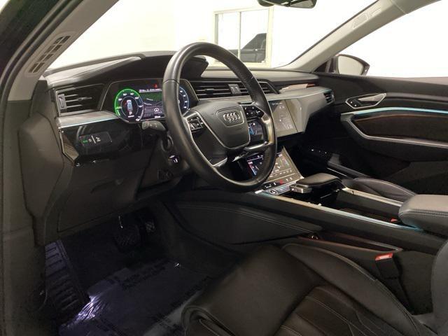 Photo of 2021 Black Metallic Audi e-tron Sportback
