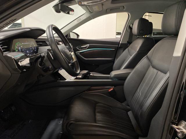 Photo of 2021 Black Metallic Audi e-tron Sportback