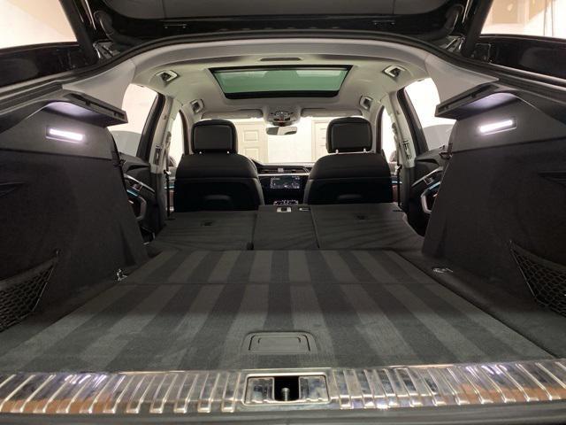 Photo of 2021 Black Metallic Audi e-tron Sportback