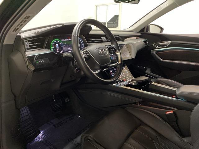 Photo of 2021 Black Metallic Audi e-tron Sportback