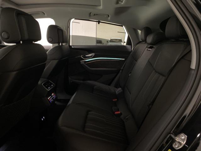 Photo of 2021 Black Metallic Audi e-tron Sportback